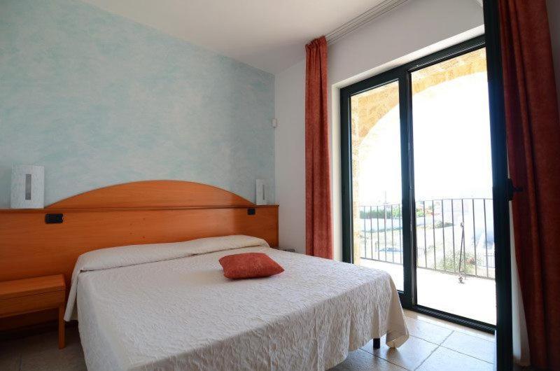Villa Arneide Bed And Breakfast Torre Lapillo Zimmer foto